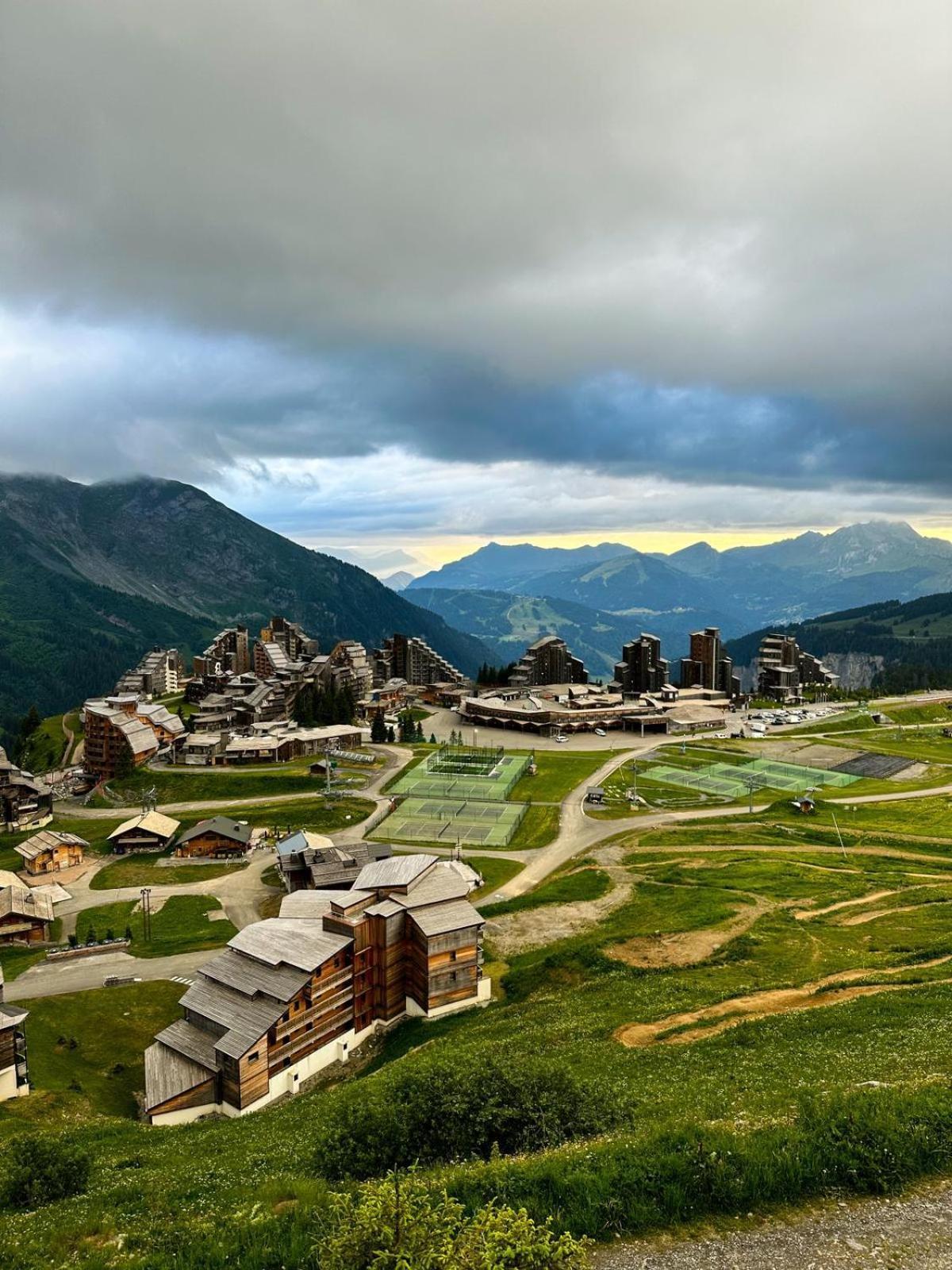 Hôtel MiL8 Avoriaz Buitenkant foto